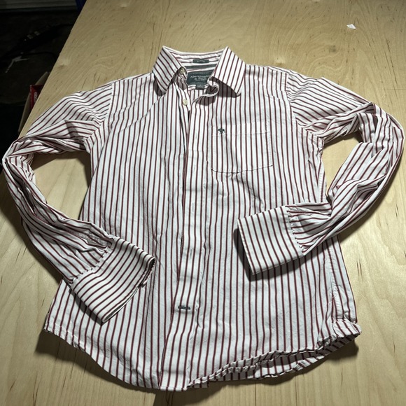Abercrombie & Fitch Men's Muscle Fit Shirt Small Red White Striped Button Up LS - Picture 1 of 8